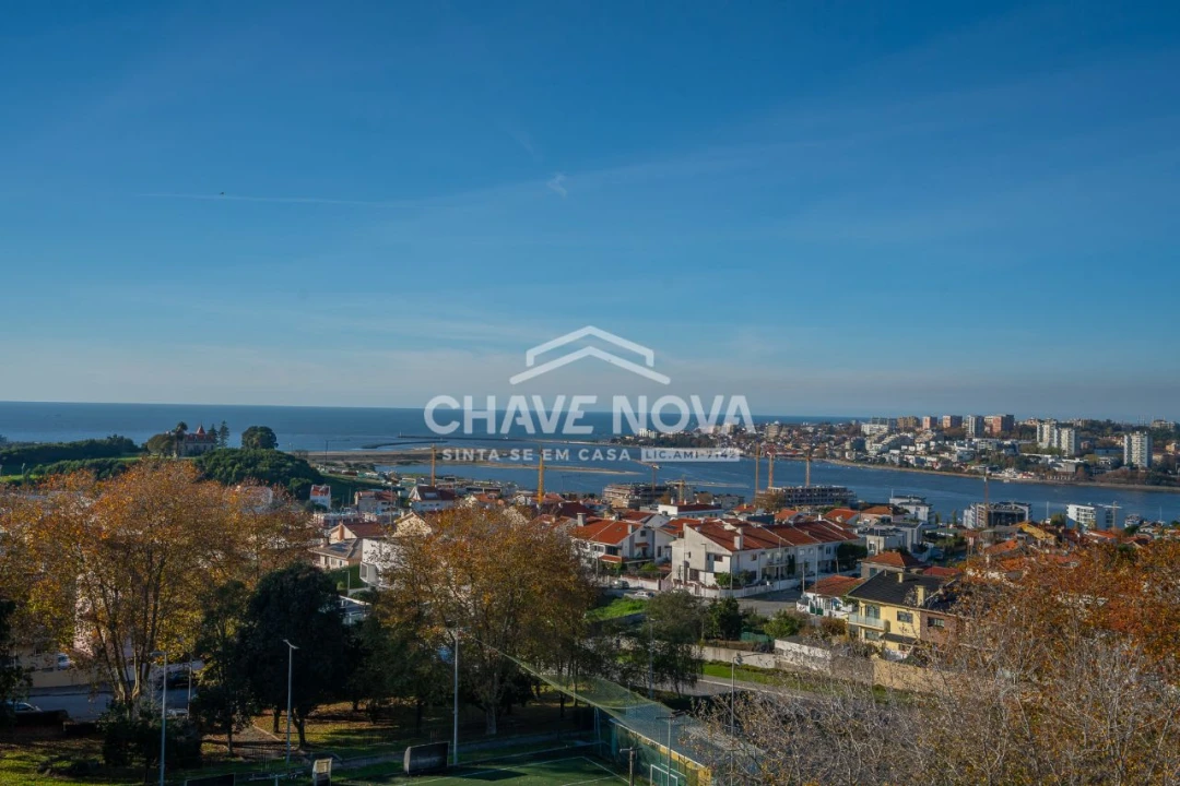 Apartamento T3 para Venda em Vila Nova de Gaia Foto 1