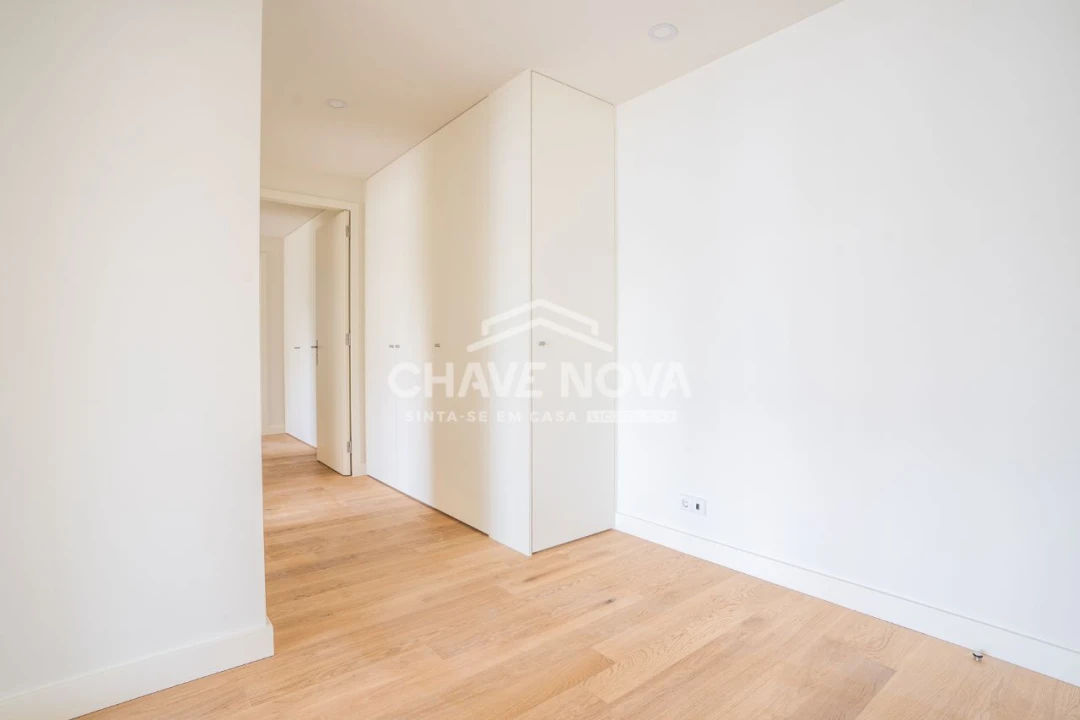 Apartamento T2 para Arrendamento em Vila Nova de Gaia Foto 4