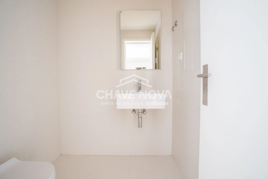 Apartamento T1 para Arrendamento em Vila Nova de Gaia Foto 9