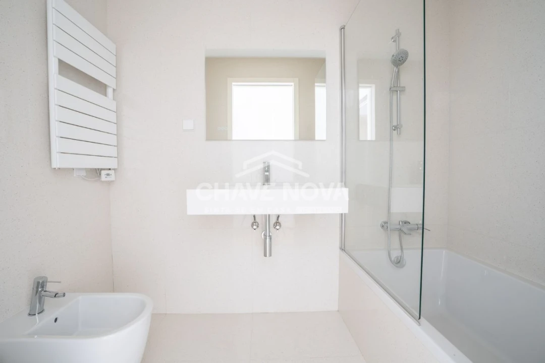 Apartamento T1 para Arrendamento em Vila Nova de Gaia Foto 11