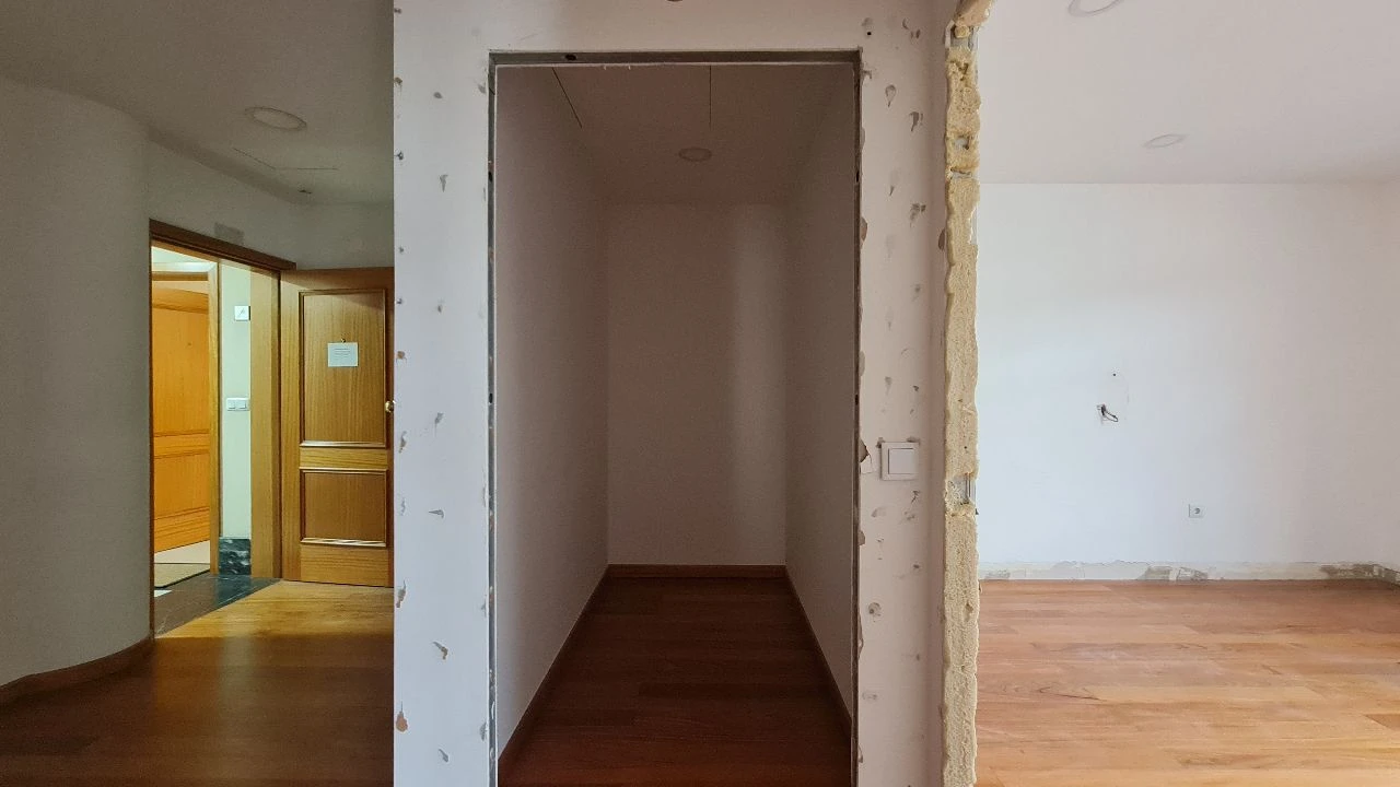 Escritório para Arrendamento em FUNCHAL Foto 8