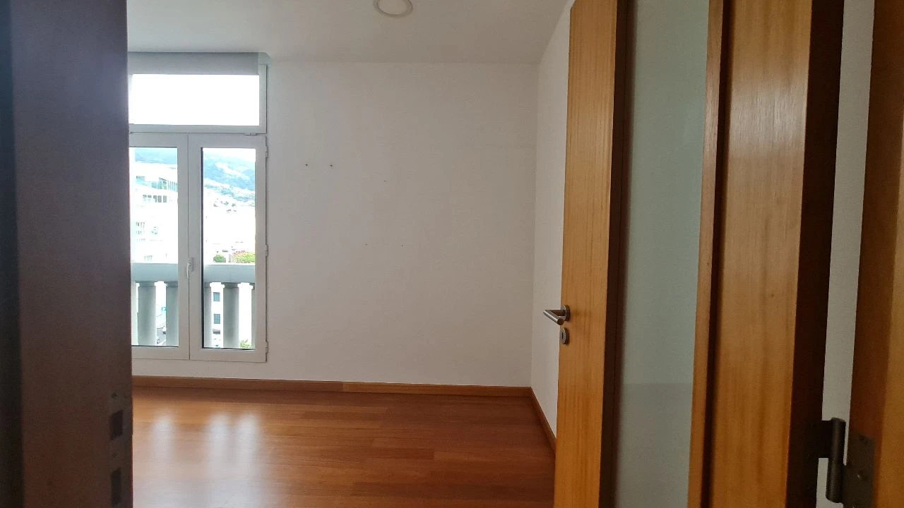 Escritório para Arrendamento em FUNCHAL Foto 13