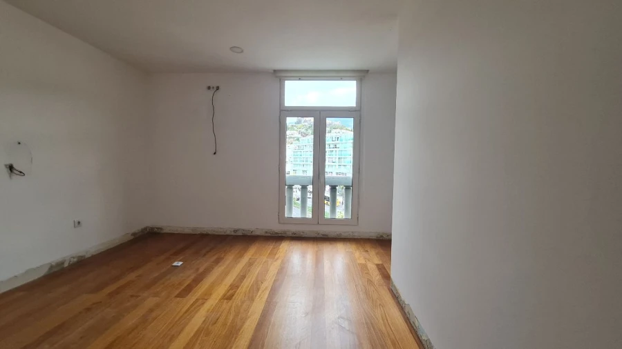 Escritório para Arrendamento em FUNCHAL Foto 9