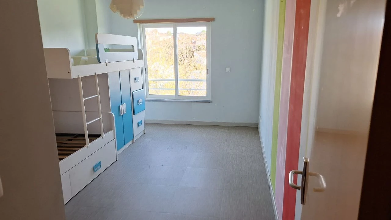 Apartamento T2 para Venda em Caxias Foto 2