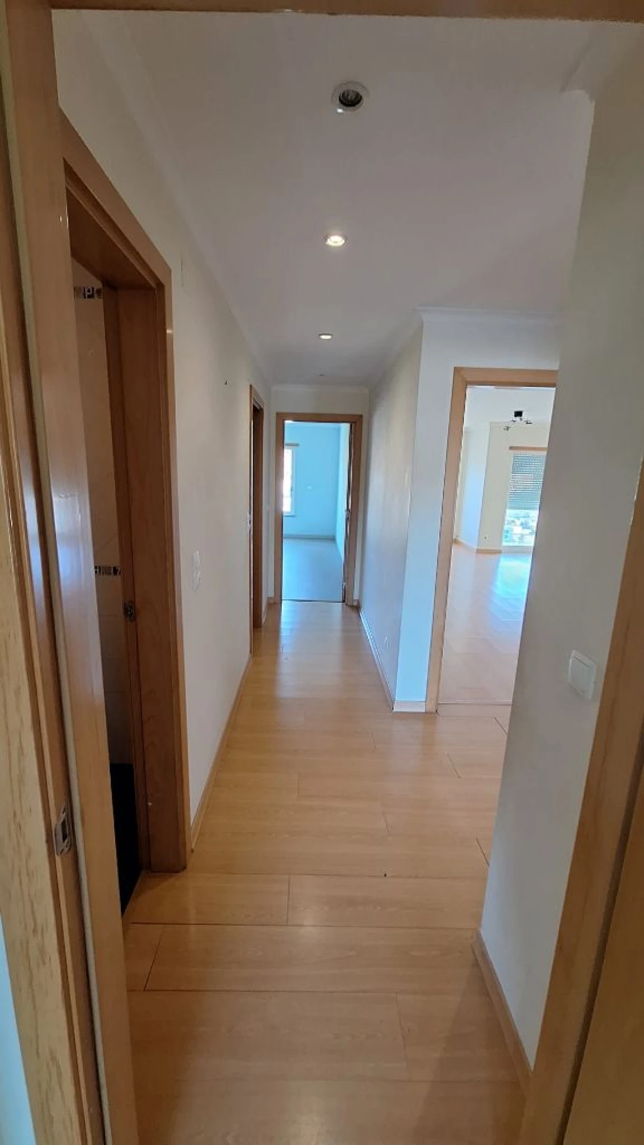 Apartamento T2 para Venda em Caxias Foto 6