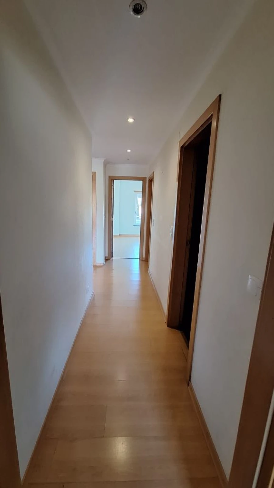 Apartamento T2 para Venda em Caxias Foto 9