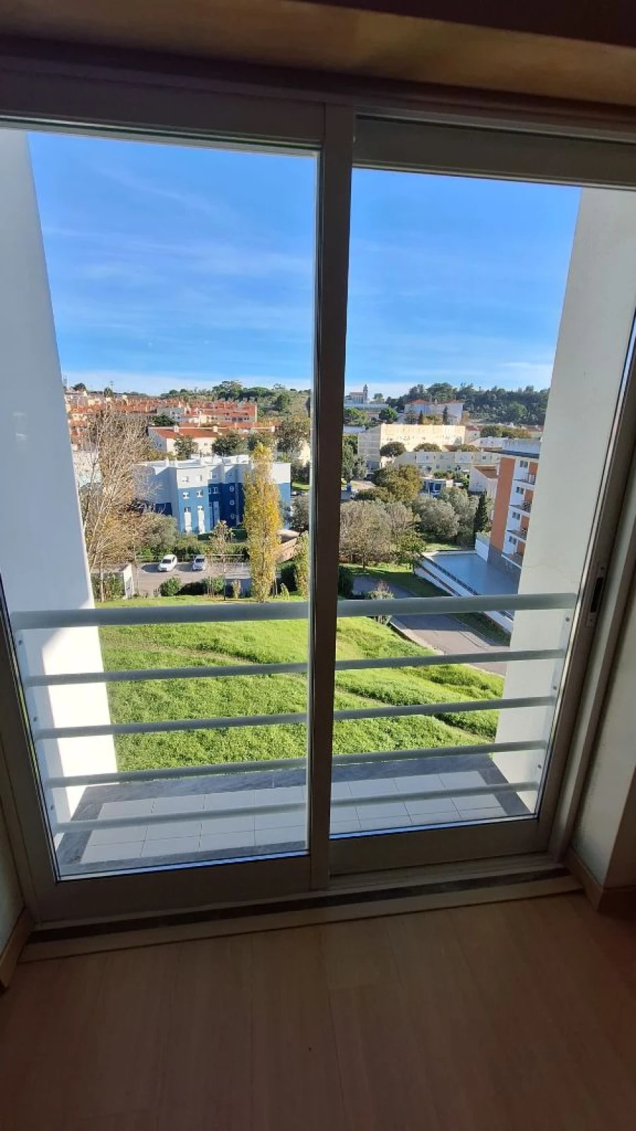 Apartamento T2 para Venda em Caxias Foto 29