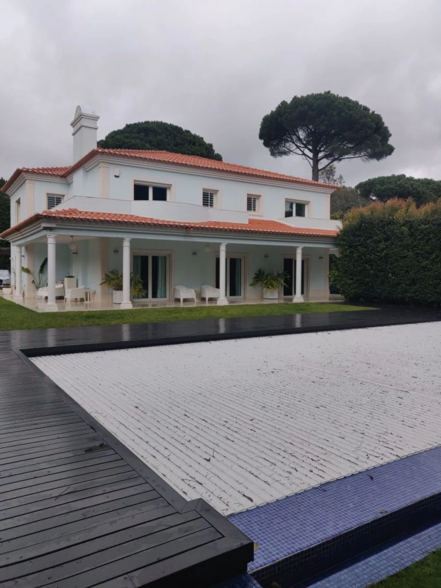 Moradia T6 para Venda em Linhó Foto 1