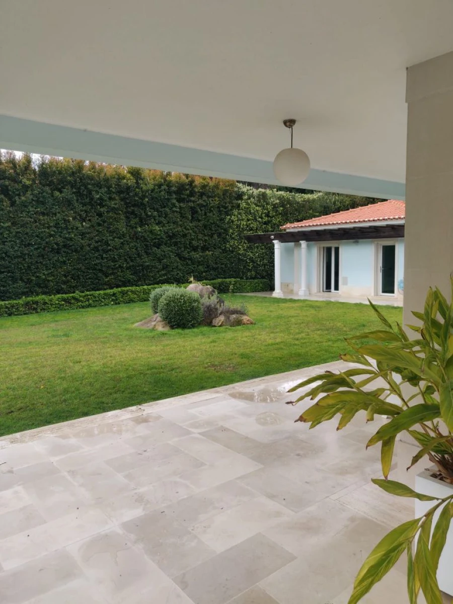 Moradia T6 para Venda em Linhó Foto 9