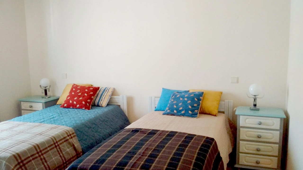 Apartamento T2 para Arrendamento em Faro Foto 15