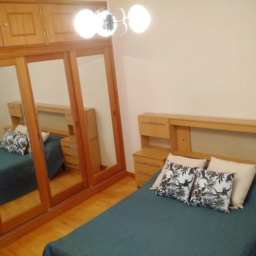 Apartamento T2 para Arrendamento em Faro Foto 18