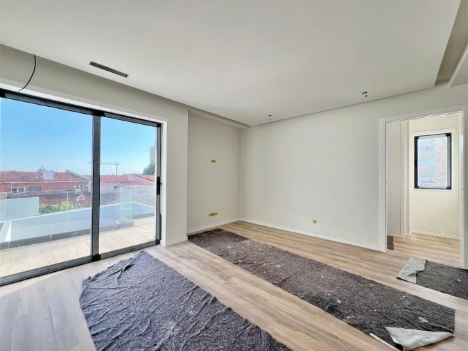 Moradia T4 para Venda em Rebelva Foto 5