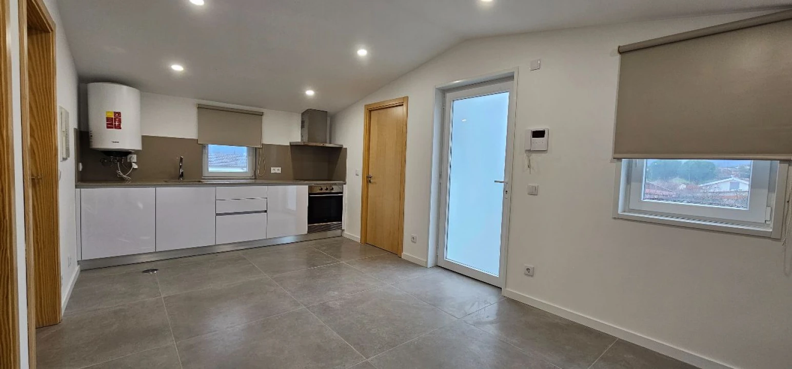 Apartamento T2 para Arrendamento em Valmaior Foto 1