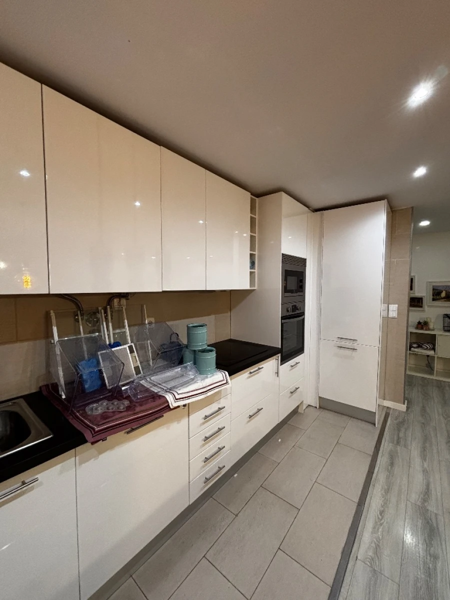 Apartamento T2 para Venda em Setubal Foto 3