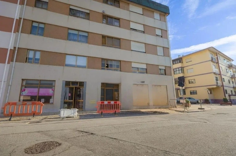 Apartamento T3 para Venda em Valongo Foto 25