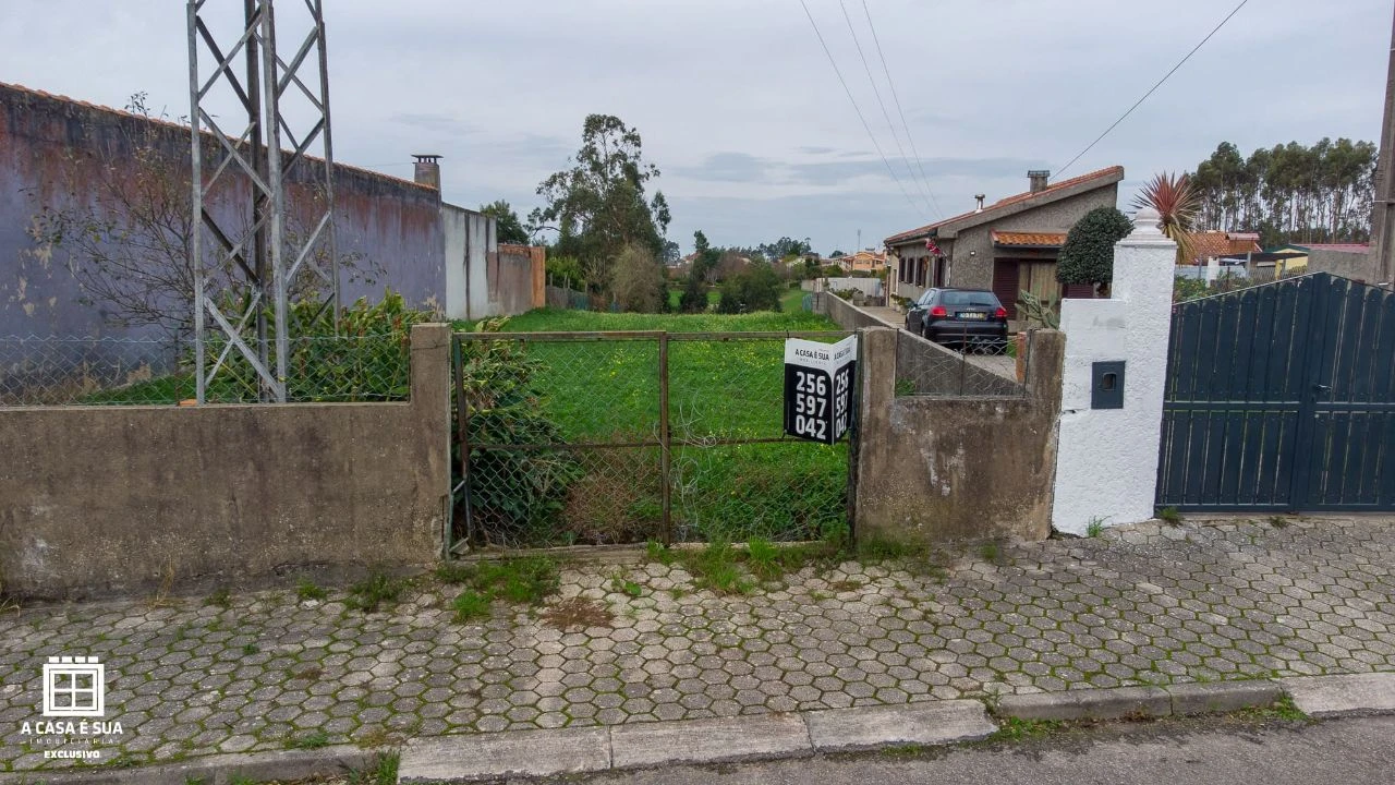 Terreno P/ Prédio para Venda em Maceda Foto 2