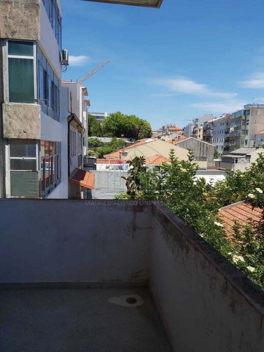 Apartamento T1 para Arrendamento em Porto Foto 12