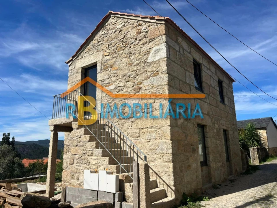 Apartamento para Venda em Alvarenga Foto 1