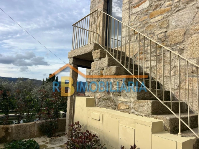 Apartamento T0 para Venda em Alvarenga Foto 9