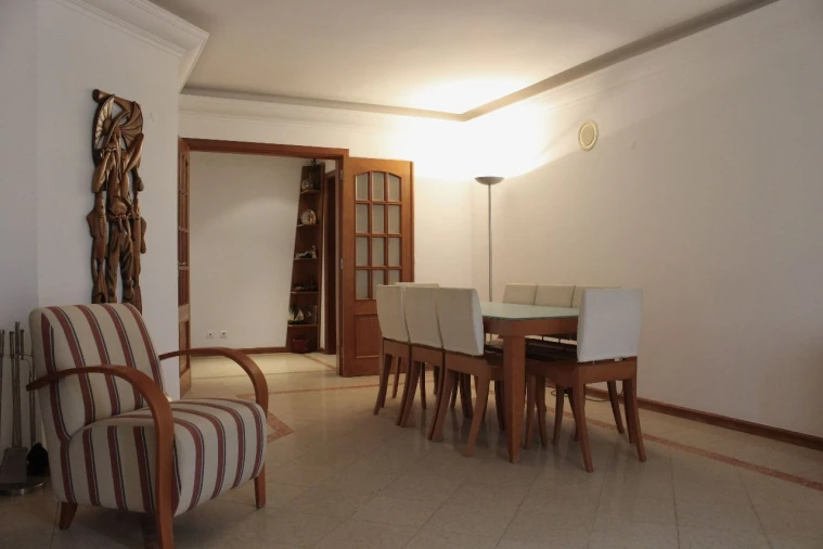 Apartamento T3 para Arrendamento em Cascais Foto 6
