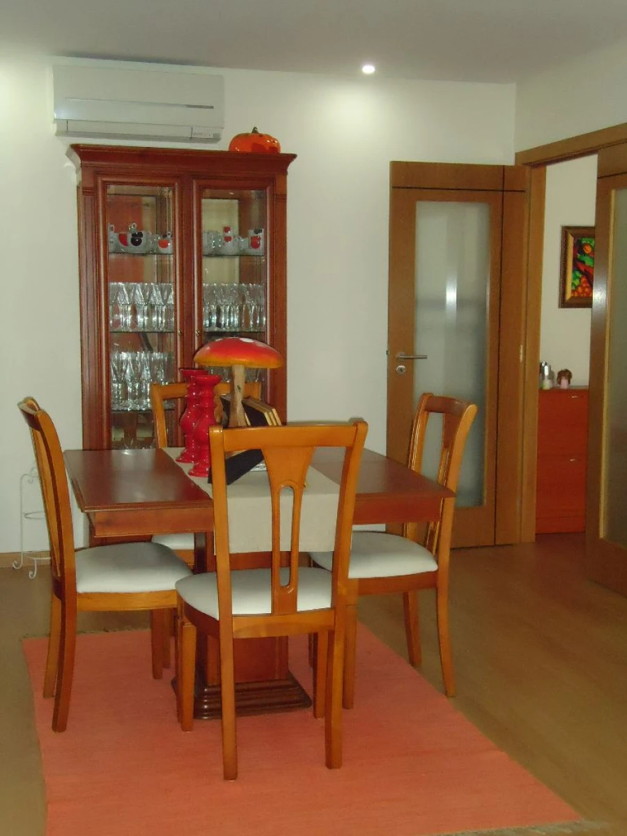 Apartamento T2 para Venda em Loures Foto 9