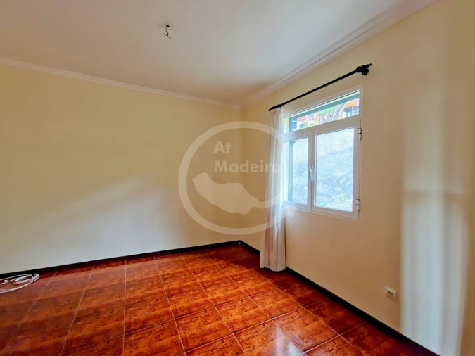 Moradia T3 para Venda em Estreito Câmara de Lobos Foto 7