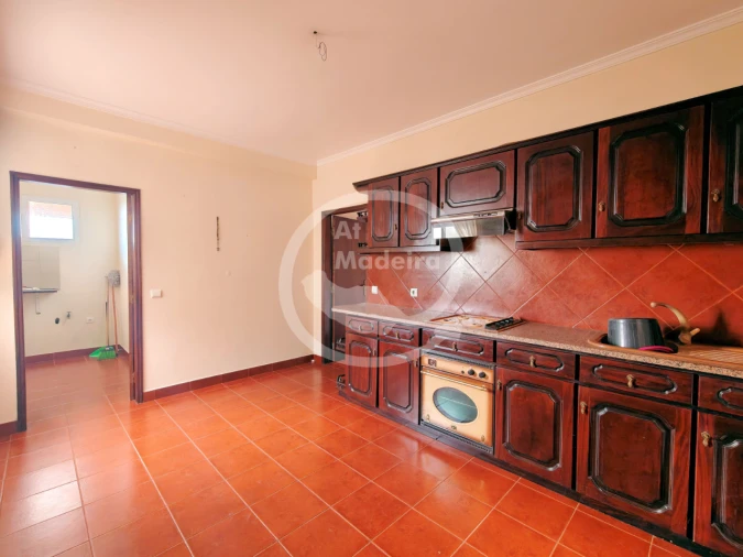 Moradia T3 para Venda em Estreito Câmara de Lobos Foto 19