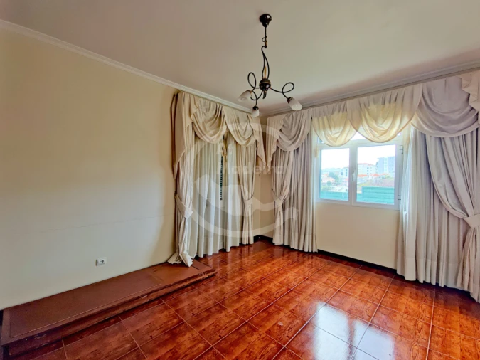 Moradia T3 para Venda em Estreito Câmara de Lobos Foto 15