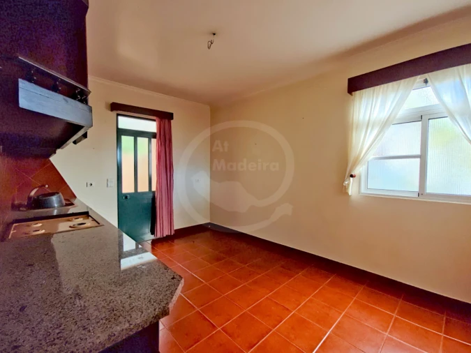 Moradia T3 para Venda em Estreito Câmara de Lobos Foto 18