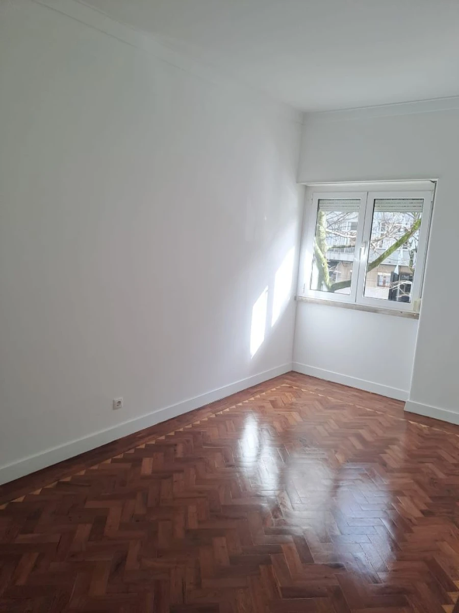 Apartamento T4 para Arrendamento em Lisboa Foto 2