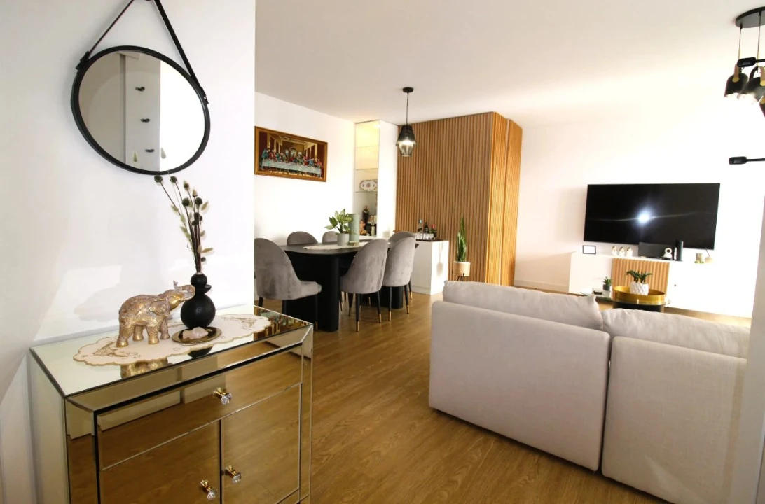 Apartamento T2 para Venda em Funchal Foto 4