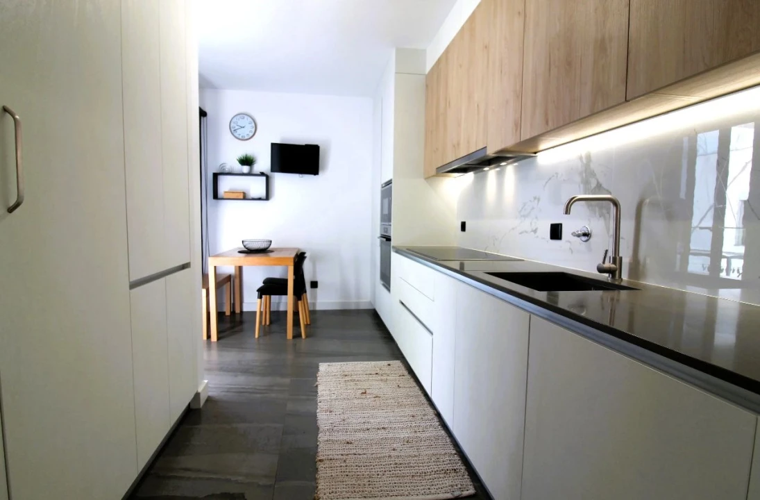 Apartamento T2 para Venda em Funchal Foto 7