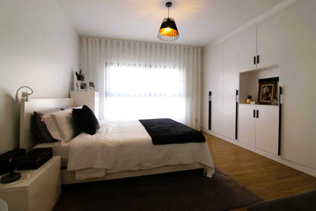 Apartamento T2 para Venda em Funchal Foto 11