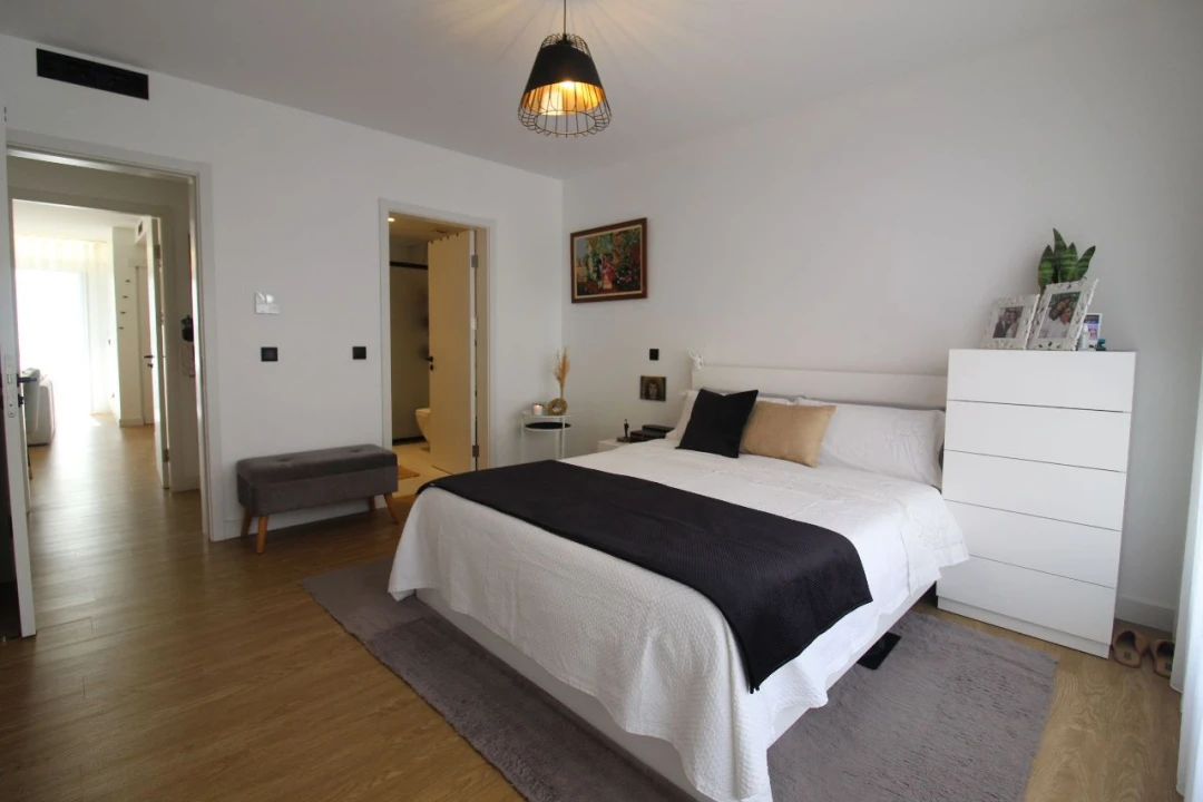 Apartamento T2 para Venda em Funchal Foto 12