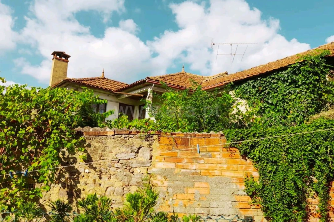 Apartamento T1 para Arrendamento em Rua da igreja Foto 2