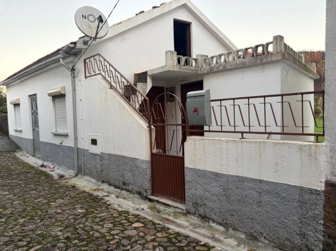 Moradia T2 para Venda em Unhais-o-Velho Foto 4