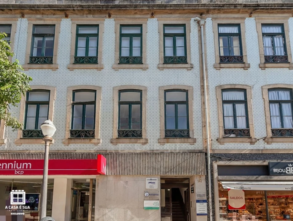 Loja para Arrendamento em Espinho Foto 1