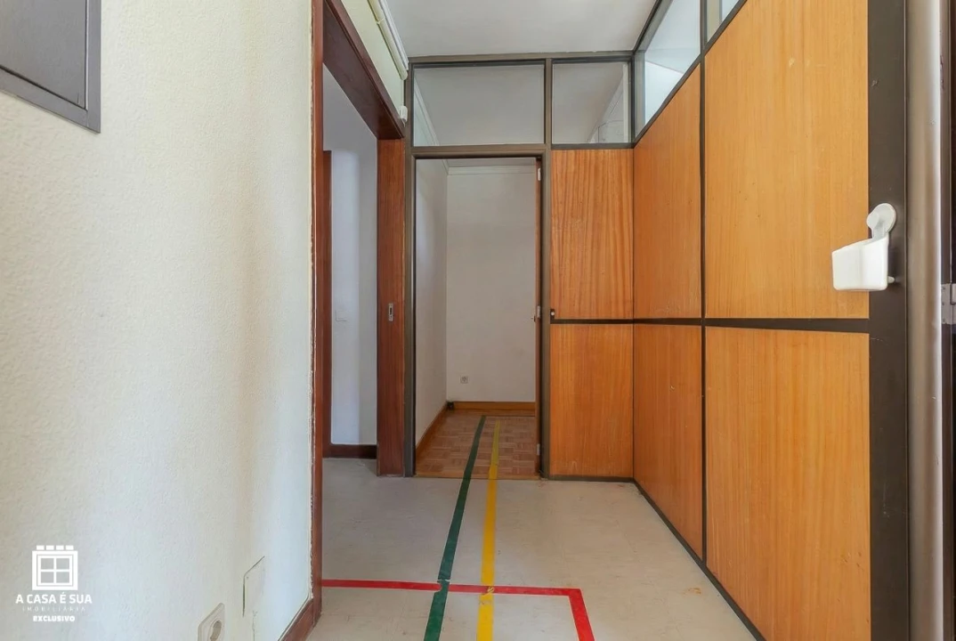 Loja para Arrendamento em Espinho Foto 16