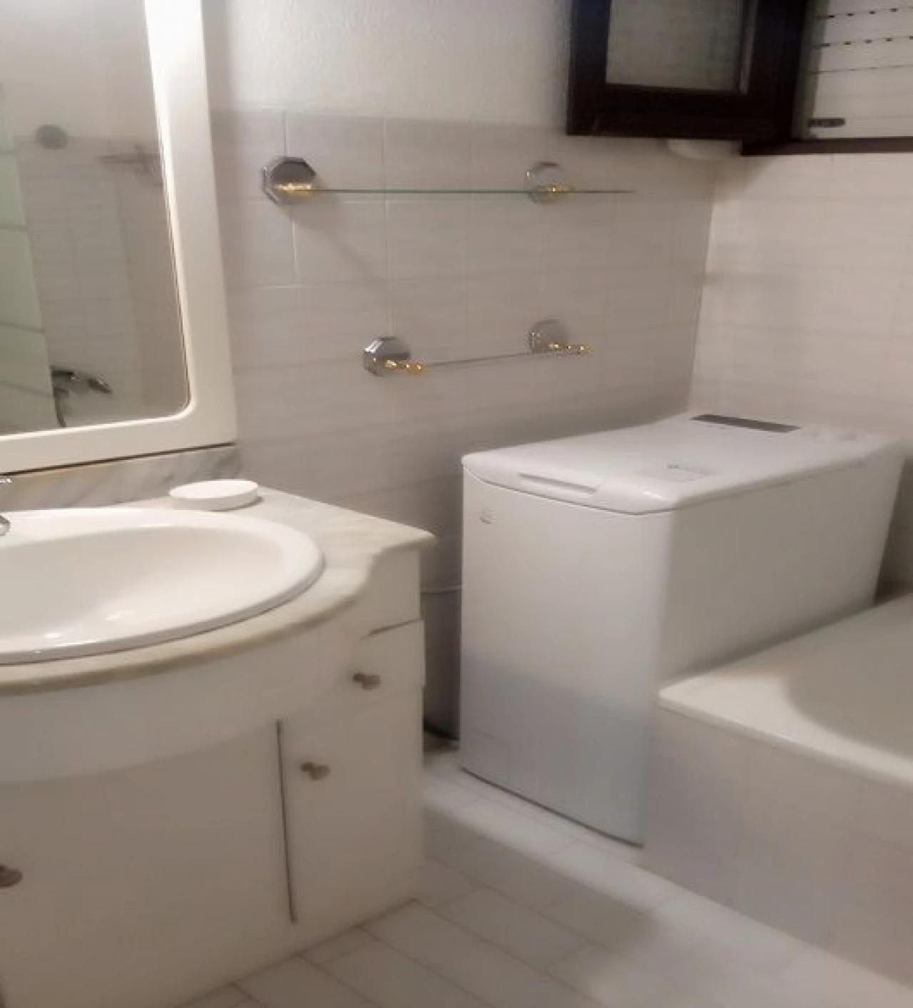 Moradia T2 para Arrendamento em Aroeira Foto 12