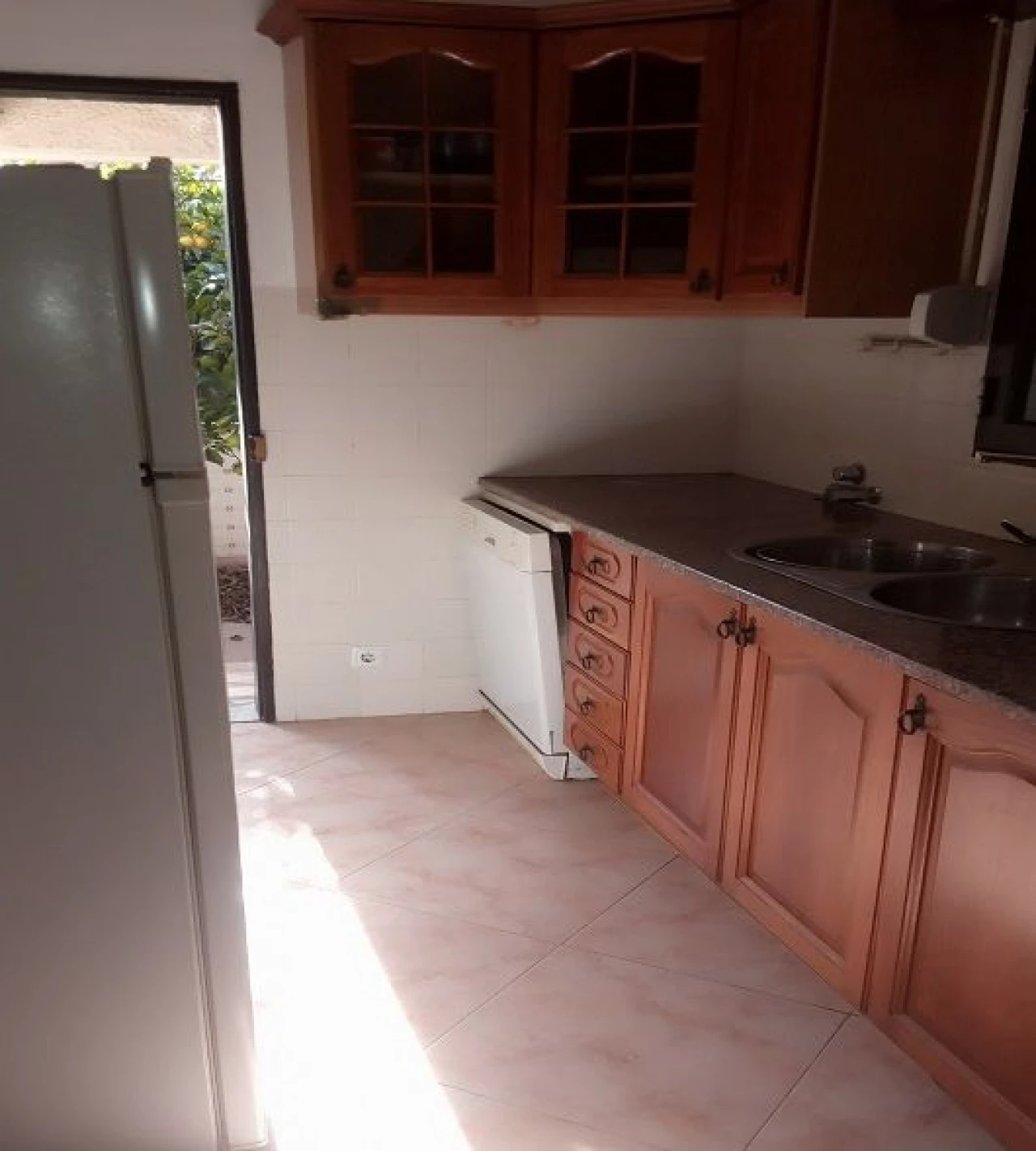 Moradia T2 para Arrendamento em Aroeira Foto 13