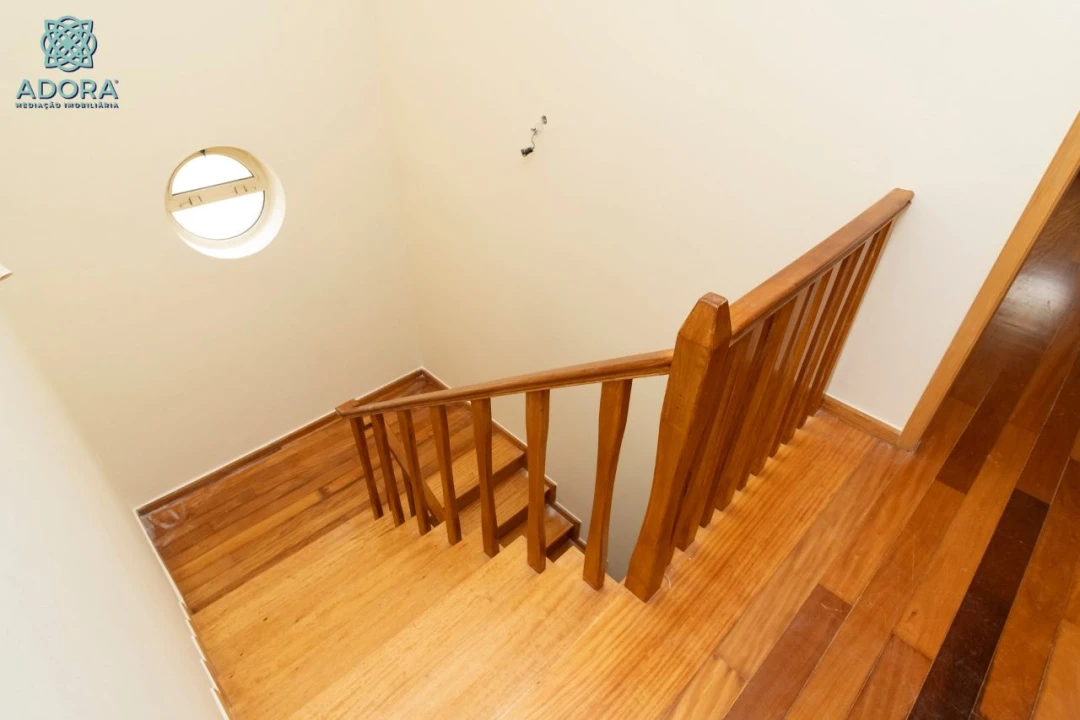 Moradia T5 para Arrendamento em Linda a Velha Foto 56