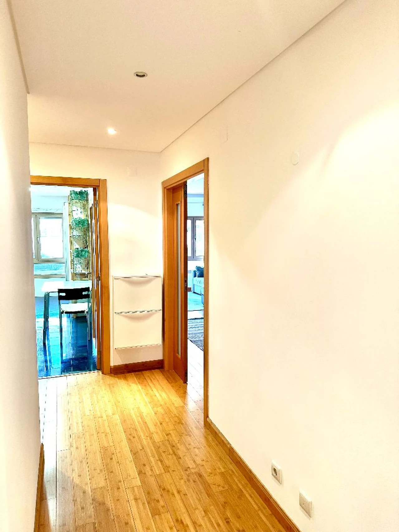 Apartamento T2 para Arrendamento em Famões Foto 9