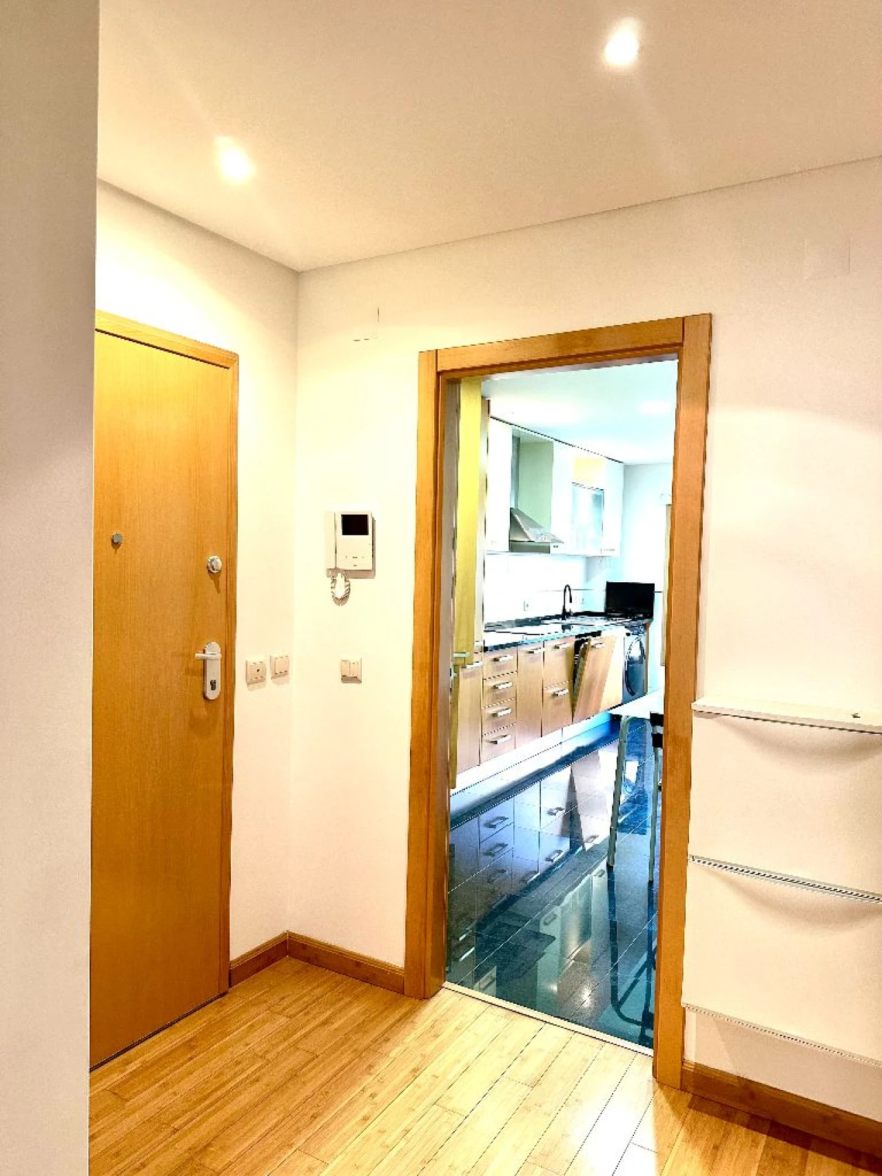 Apartamento T2 para Arrendamento em Famões Foto 13