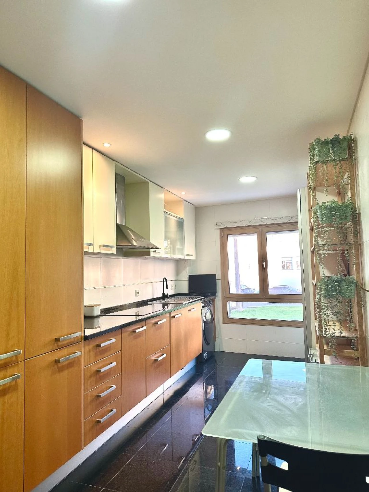 Apartamento T2 para Arrendamento em Famões Foto 24