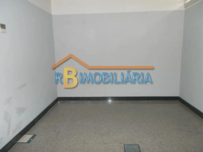 Loja para Venda em Cortegaça Foto 5