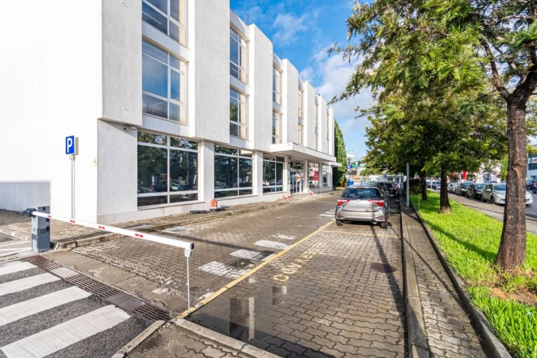 Escritório para Venda em Carnaxide Foto 2