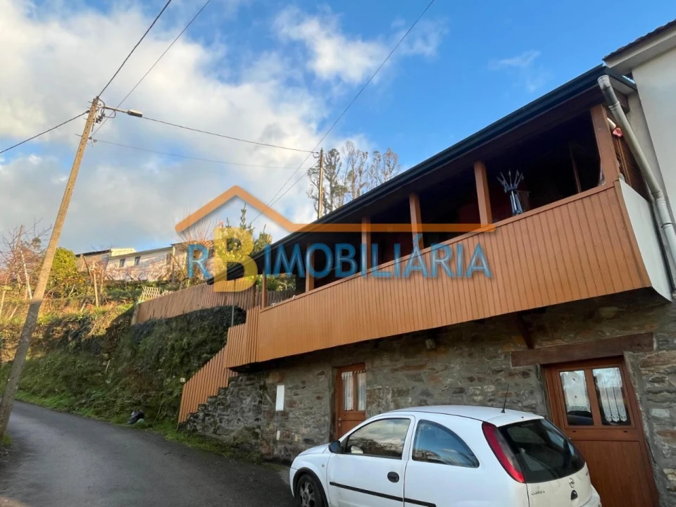 Moradia T2 para Venda em Vila Nova Foto 2