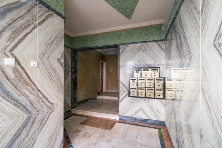 Apartamento T3 para Venda em Amadora Foto 2