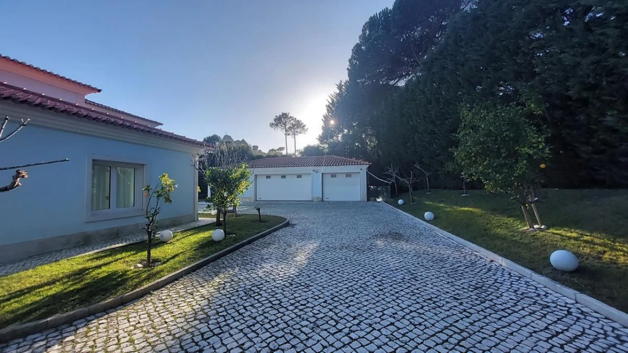 Moradia T6 para Venda em Linhó Foto 9