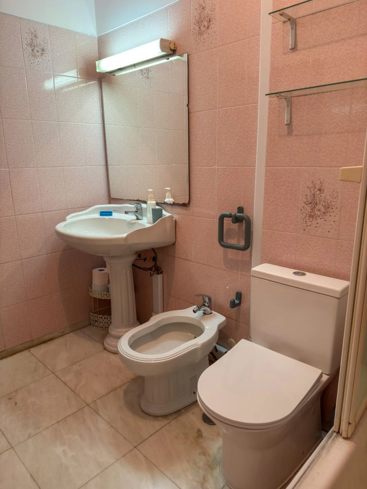 Apartamento T2 para Arrendamento em Benfica Foto 15